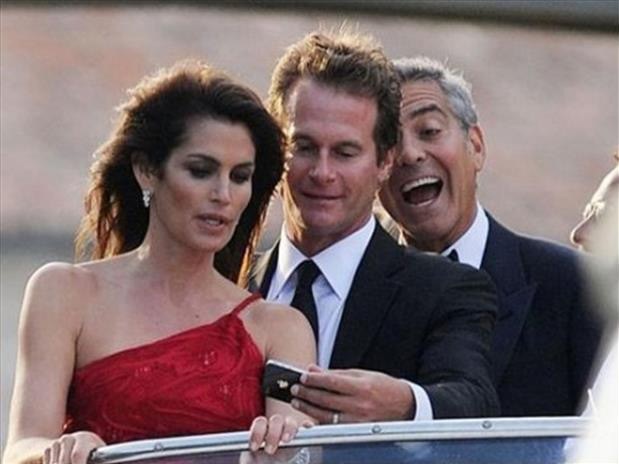 photobomb George Clooney